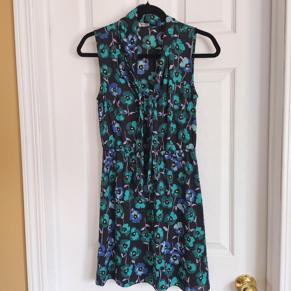 Aritzia Sunday Best floral dress in size xs - Picture 2 of 4